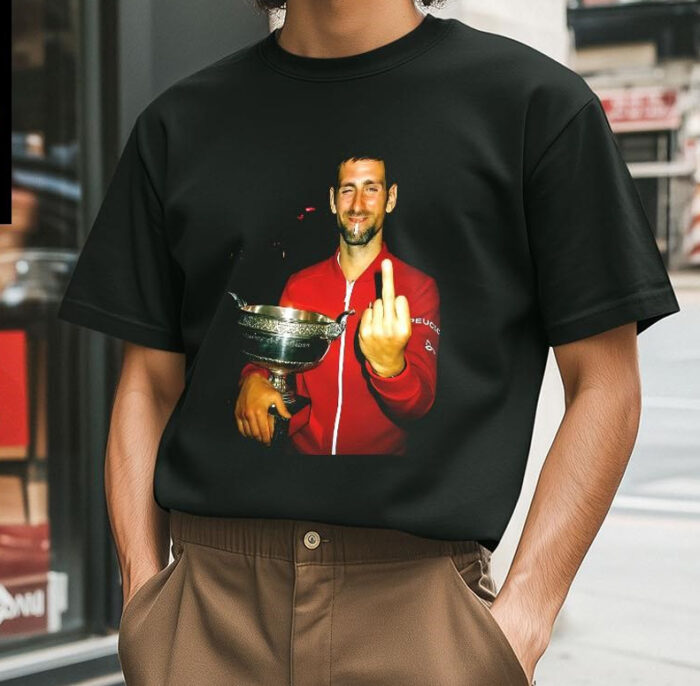 Onstspoorde Tennisser Shirt